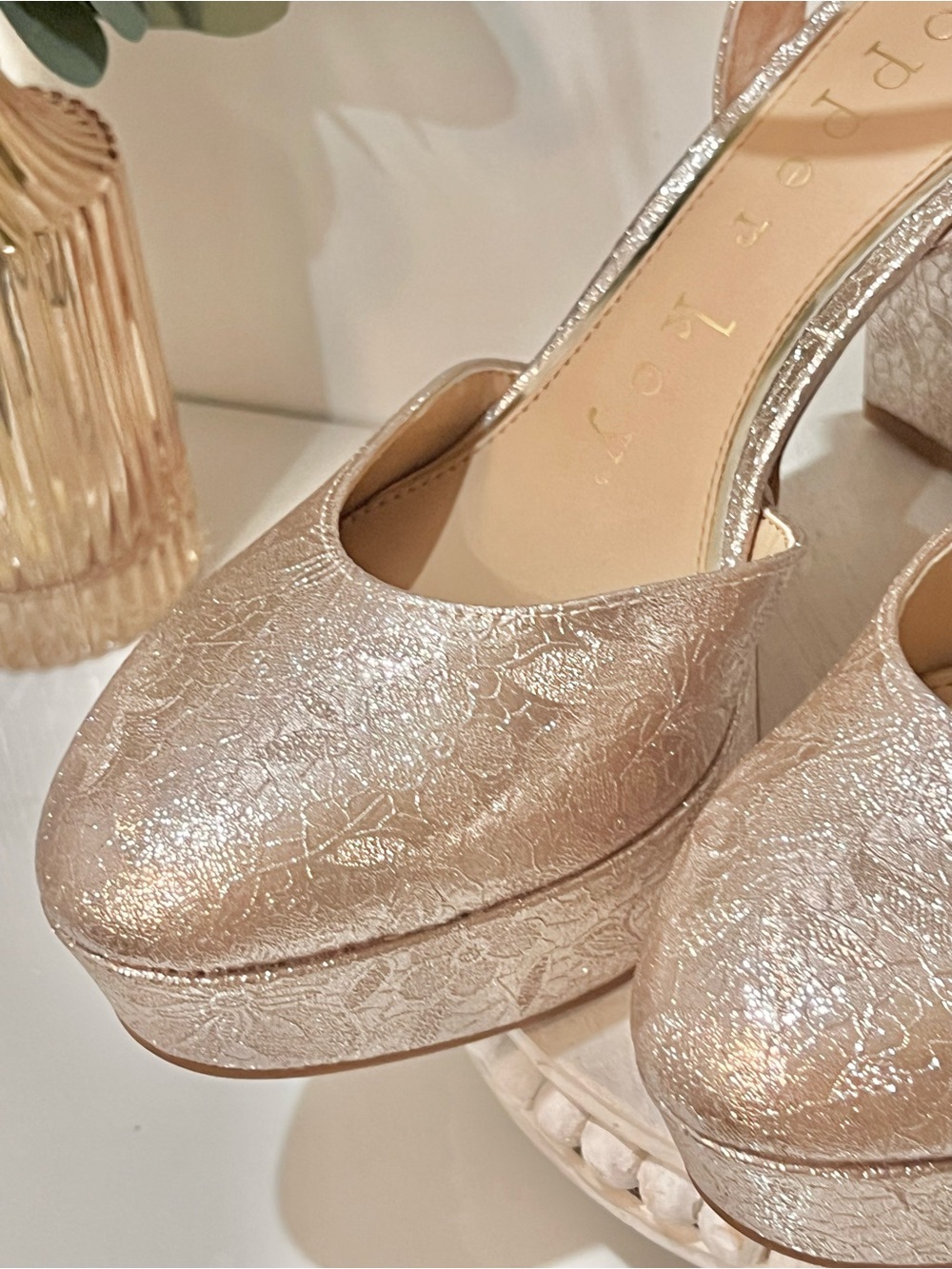 Copper Key Women's Metallic Platform Ankle-Strap Pumps size 6.5 - Picture 8 of 15
